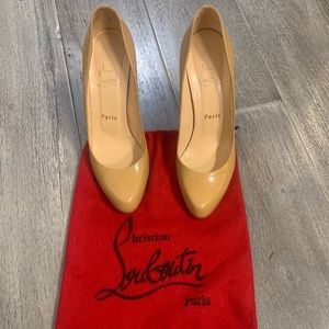 Christian Louboutin Nude Pumps